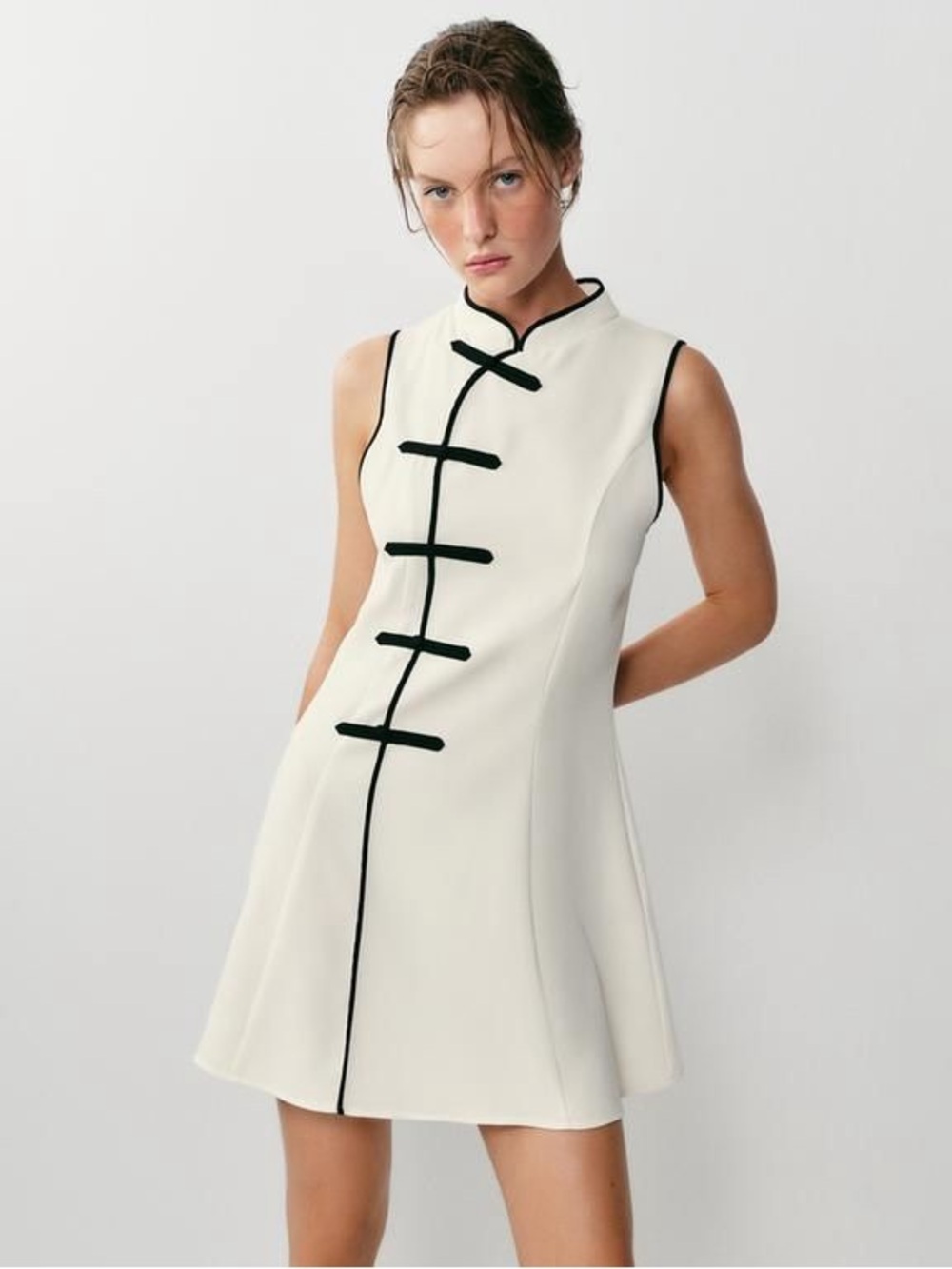 NWT Zara Woman Bloggers Fav SHORT FROG CLASP DRESS Size S Small